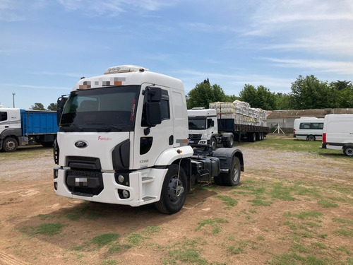 Imagen 10 de 15 de Ford Cargo 1722/35 Cabina Dormitorio Df