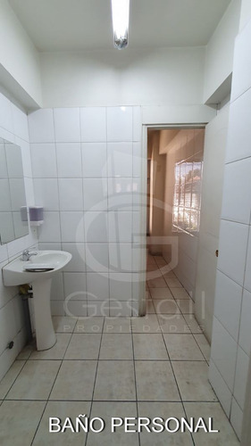 Oficina En Venta En Providencia, 25 Privados-7 Baños-10 Est.