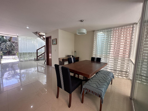 Casa En Jacarandas