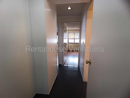 Venta Apartamento Amplio, Bello Y Cómodo 130mts2, La Florida