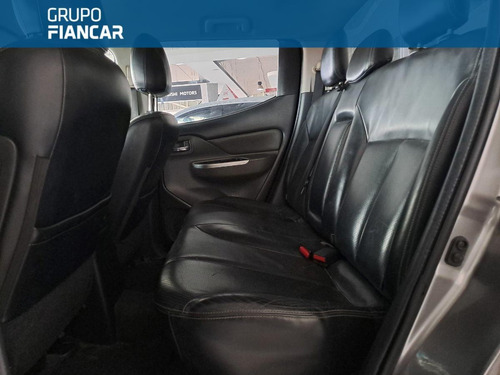 Imagen 8 de 14 de Mitsubishi L200 Diesel 4x4 Automática 2019