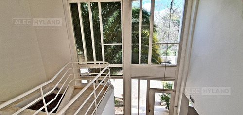 Imagen 14 de 30 de Casa 8 Ambientes En Venta - Las Lomas-golf