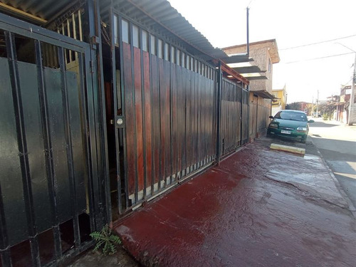 Casa En Venta De 2 Dorm. En San Bernardo