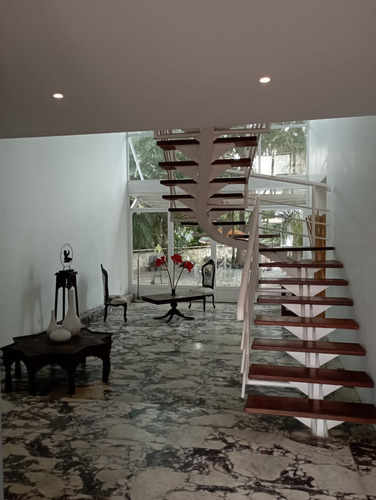 Venta Quinta En La Urb. Bosque De La Lagunita. El Hatillo. Milthonhouse53