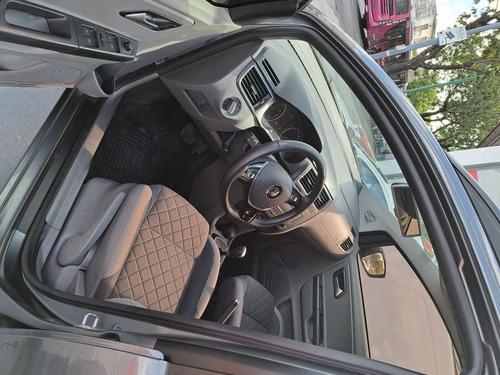 Volkswagen Suran 1.6 Imotion Highline