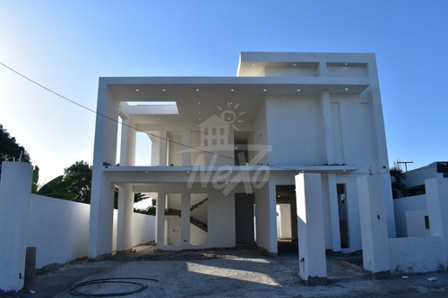 Imagen 11 de 20 de Casa Ubicada En Residencial Cerrado, Av. 27 De Febrero (jpc-219)