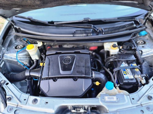 Imagen 6 de 16 de Fiat Nuevo Palio 1.6 5ptas Essence 2013