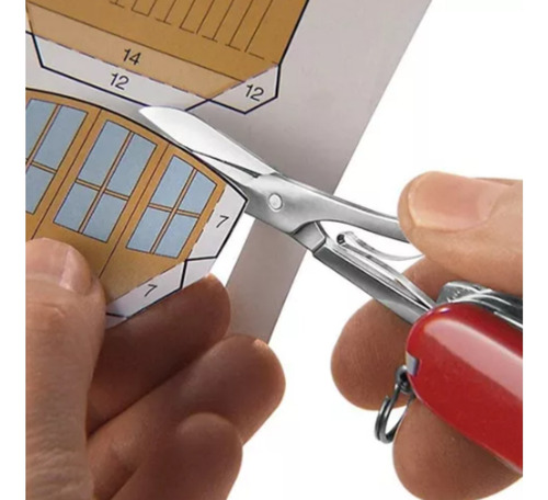 Imagen 6 de 10 de Cortaplumas Victorinox Mountaineer 18 Usos 1.3743 Roja Suiza