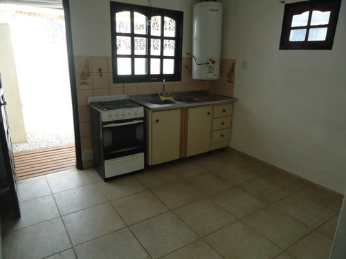 Imagen 6 de 12 de Duplex En Venta En Ituzaingo Norte