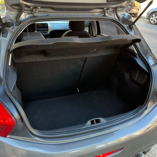 Imagen 22 de 25 de Peugeot 208 1.6 Allure Touchscreen