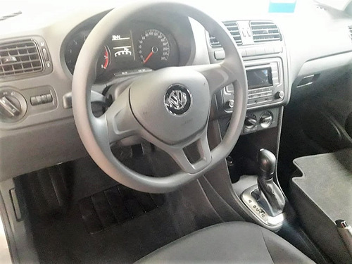 Imagen 3 de 8 de Volkswagen Vento Startline Std 2021 Servicio Aplicacion