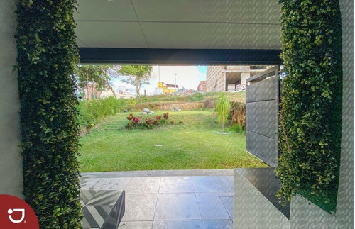 Imagen 2 de 25 de Inmueble A La Venta Con 2 Departamentos En Morada Del Quetza
