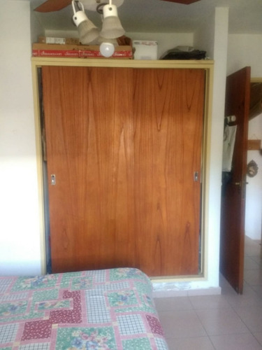 Imagen 10 de 12 de Casa Y Departamento En Barrio Balumba