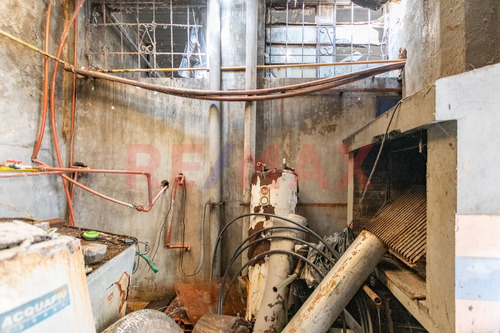 Venta Deposito Galpon Piñeiro Oportunidad 220m2