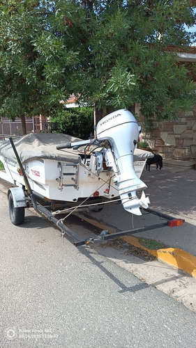 Tracker Malecom Con Motor Honda 20 Hp