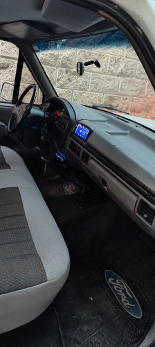 Ford F-250 4.6 Xl V8 Mt