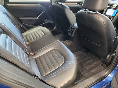 Volkswagen Passat 2.5 Tiptronic Highline At