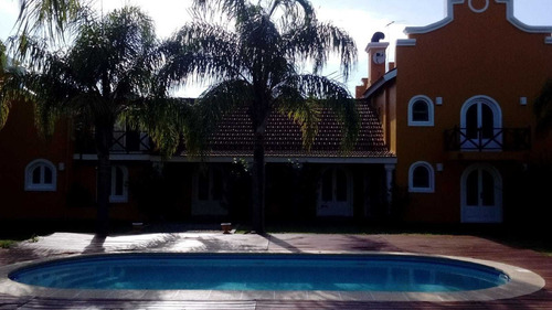 Quinta En Venta De 5 Dormitorios En La Barra