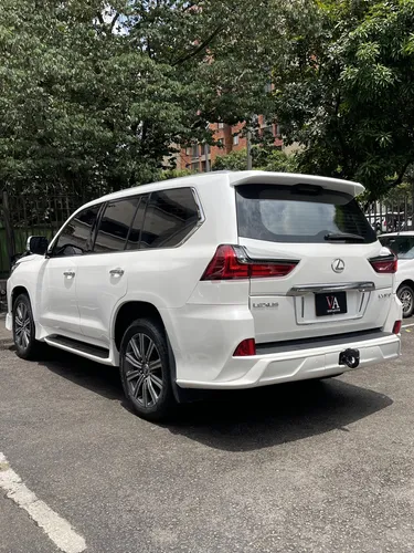 Lexus LX 5.7 570