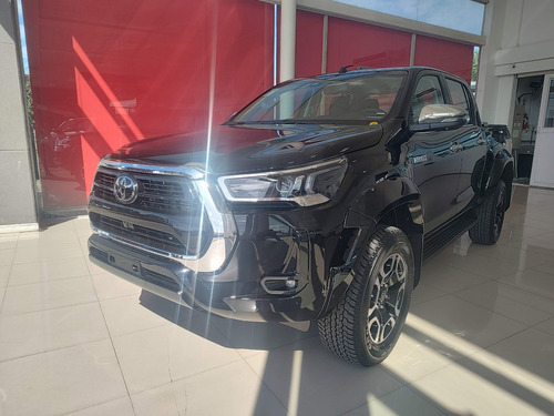 Toyota Hilux 4x2 D/c Srx 2.8 Tdi 6a/t - Sarthou