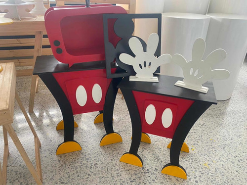 Mobiliario Para Decoración De Fiesta De Mickey En Alquiler