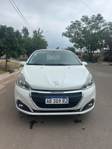 Peugeot 208 1.6 Allure