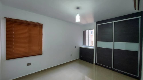 Imagen 10 de 14 de Apto En Venta Monte Mayor88mts Alexandra Ramírez 04147041922