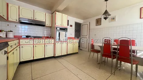 Bella Casa En El Cafetal