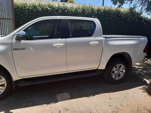 Toyota Hilux 2.8 Cd Srv 177cv 4x2 2020