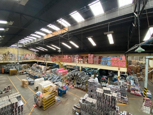 Imagen 16 de 25 de Galpón Industrial 3 Naves - 3600 M² Cub. - Oficinas - Baños - Vestuarios - San Justo