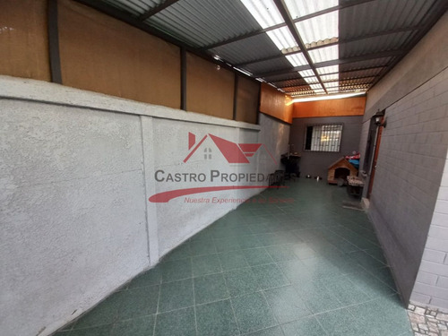 Hermosa Casa De Dos Pisos 4 Dormitorios 2 Baños, Quilicura