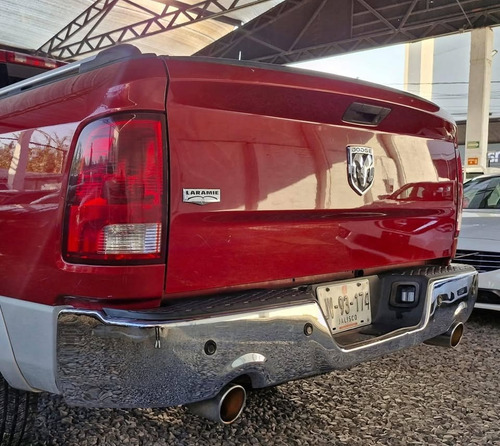 Dodge Ram 2500 5.7 Pickup Crew Cab Laramie 4x2 Mt