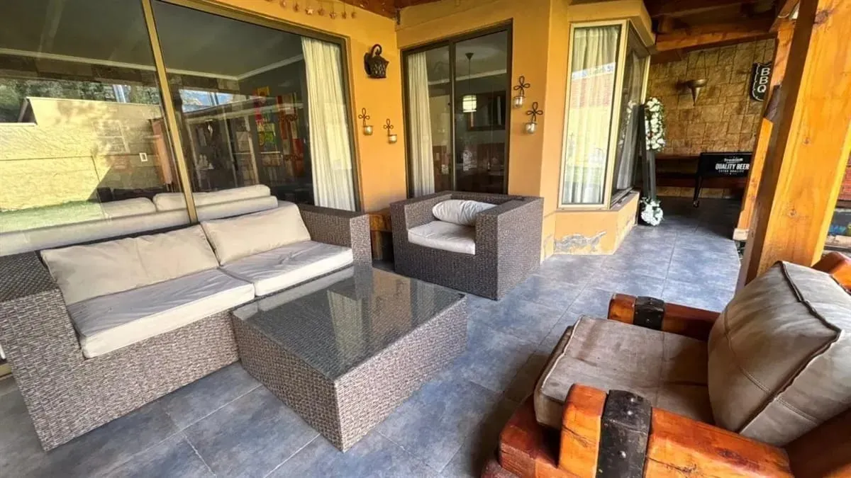 Imagen 1 de 19 de ¡espectacular Casa En Condominio ! Con Piscina Y Quincho
