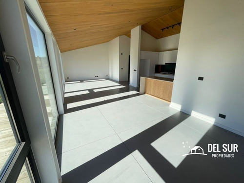 Casa Nueva, Moderna Y Con Excelente Aislación