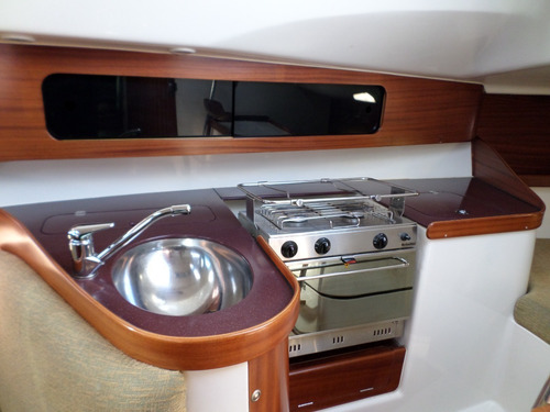 Imagen 8 de 10 de Velero Bramador Nova