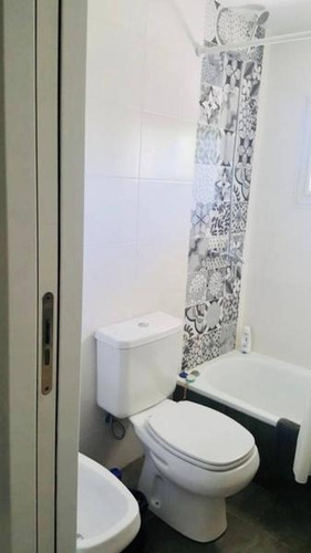 Venta De Excelente Casa En Lote Interno En Solares Del Talar