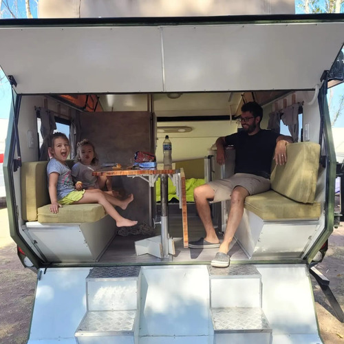 Casa Rodante 350/400 Todo Terreno Dakotrailer. Homologado.