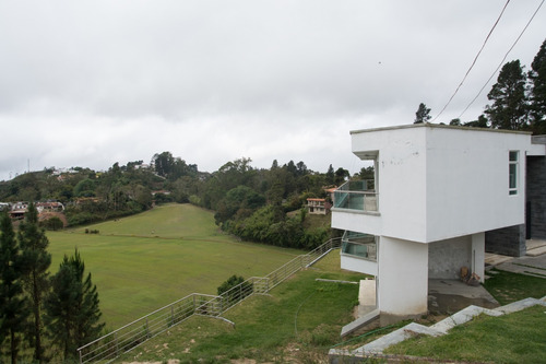 Imagen 6 de 14 de Casa Tres Niv 1600m2 Club De Campo San Antonio