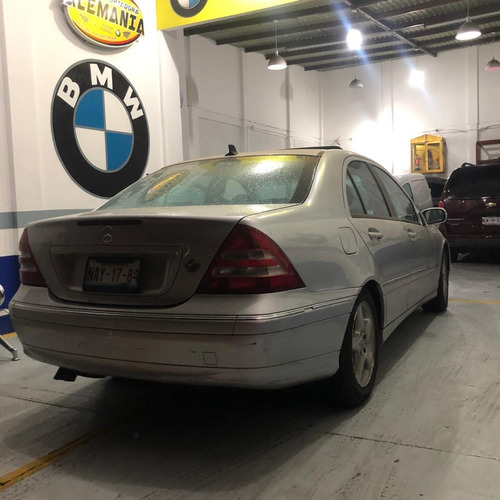 Mercedes Benz C230 Kompressor 2004 W203 Por Partes Yonkee