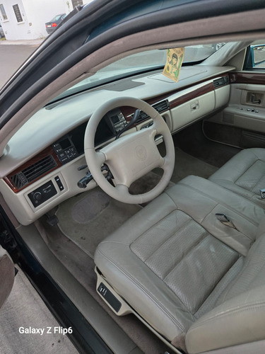 Cadillac Deville 4.6 Concours 275hp At