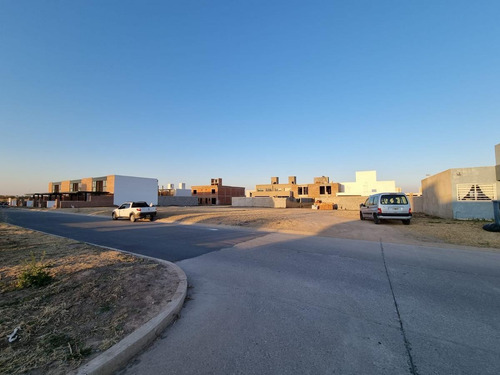 Imagen 5 de 14 de Venta! Lote En Docta Frente Espacio Verde En Av. Principal! Etapa 1 Apto Duplex 360m2