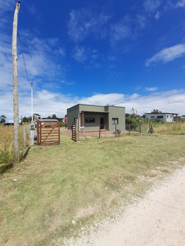 Casa A Estrenar, 60m2 Cubiertos + 15m2 Semi-cubiertos. 1.hab