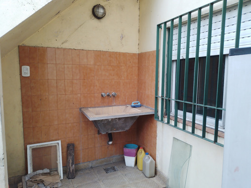 Venta Casa Valentín Alsina Con Cochera