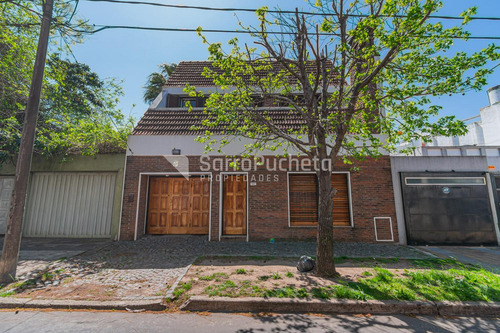 Venta Casa 4 Ambientes En Ramos Mejia.