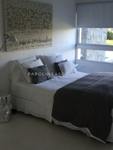 Casa En Venta Y Alquiler De Estilo Minimalista Dentro De Barrio Privado El Quijote, La Barra.-ref:2274