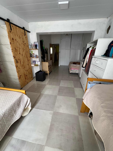 Casa 3 Dorm Barrio Mercantil