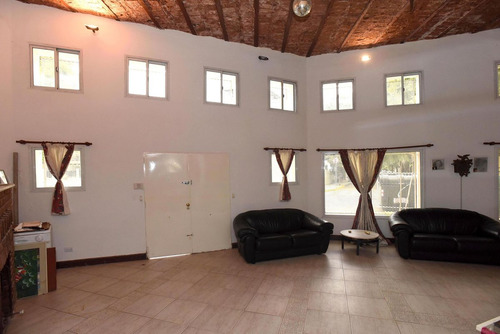 Venta Casa 4 Amb En Flores Cochera, Apto Credito