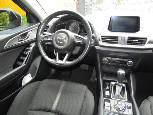 Mazda 3 2.0 Touring