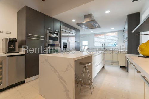 Agp Cómoda Y Hermosa Casa Totalmente Remodelada En Venta En Alto Hatillo 25-10899 Ys