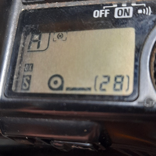 Imagem 4 de 10 de Câmera Fotográfica Nikon Af N8008s Antiga Analógica Corpo